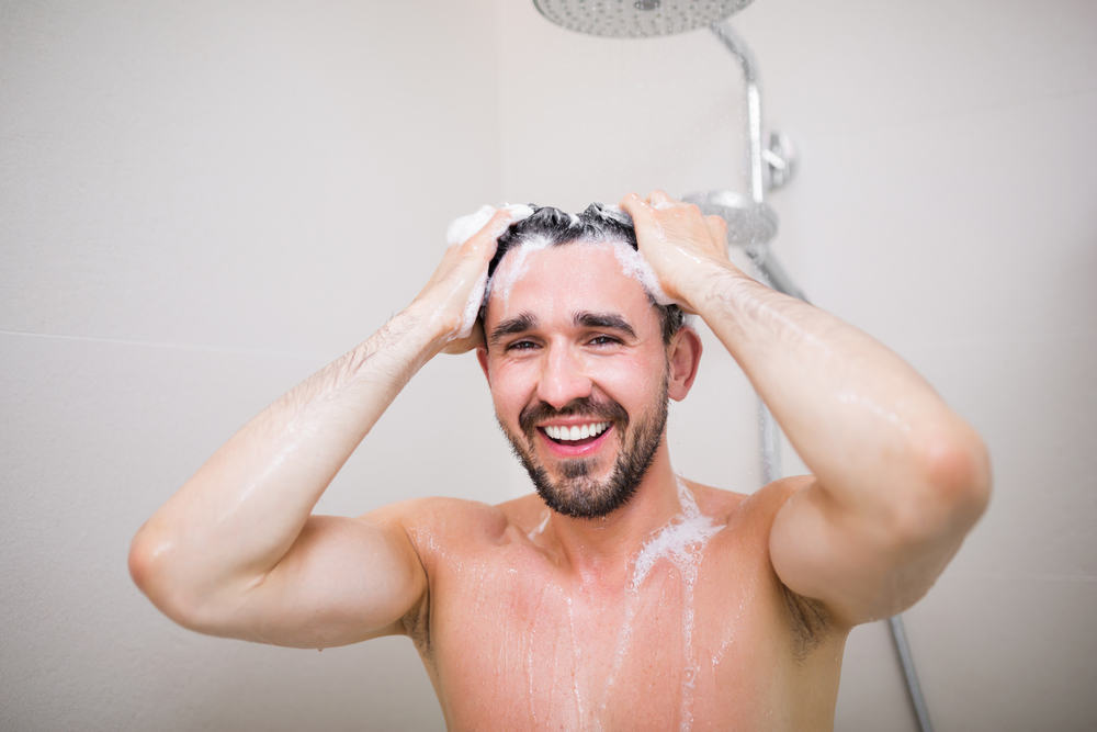 빠른 샤워와 긴 목욕: 어느 것이 더 깨끗합니까?