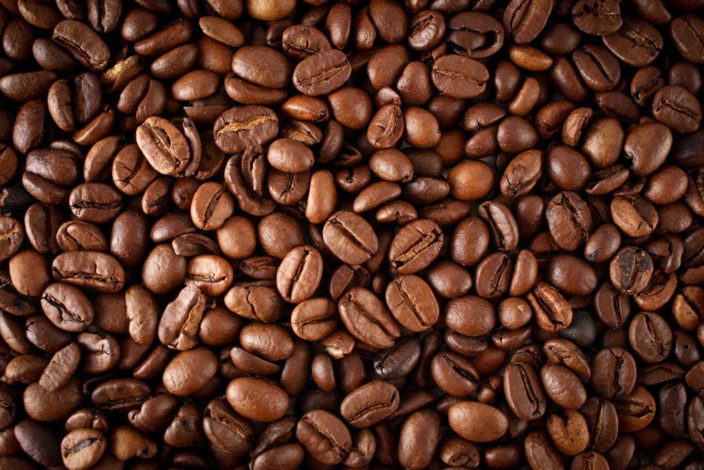 커피와 아마씨가 암을 유발할 수 있다는 것이 사실입니까?