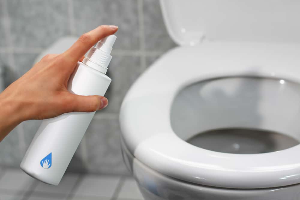 공중 화장실 변기를 통해 성병에 걸릴 수 있습니까?