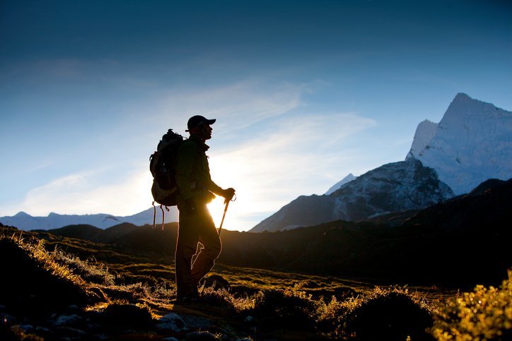 5 exerciții fizice de făcut înainte de a urca un munte