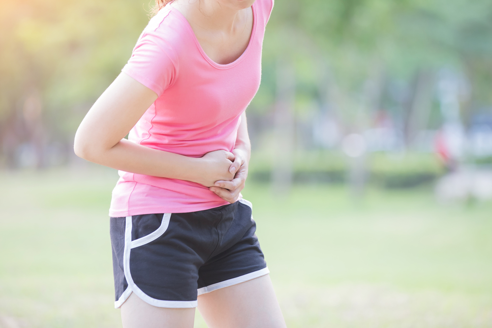 Nu renunta! Încercați aceste 5 sfaturi pentru a preveni durerile de stomac în timpul alergării