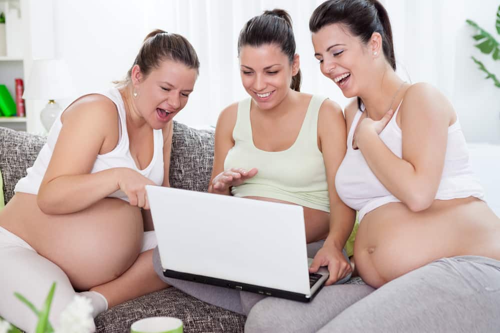 Što se događa s bebama kada se trudnice smiju?