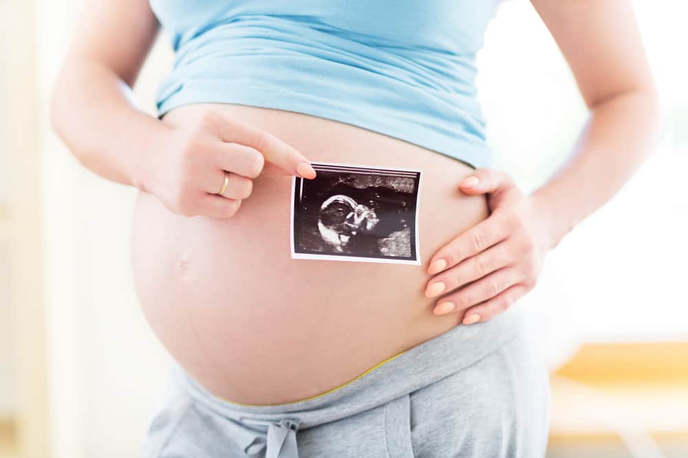 Poate preveni autismul încă de la copil în uter?