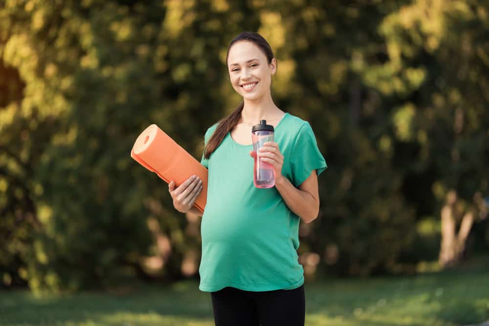3 actividades físicas recomendadas para mujeres embarazadas en el tercer trimestre