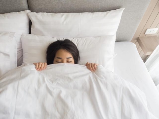 Sfaturi bune de somn pentru a combate vremea prea rece