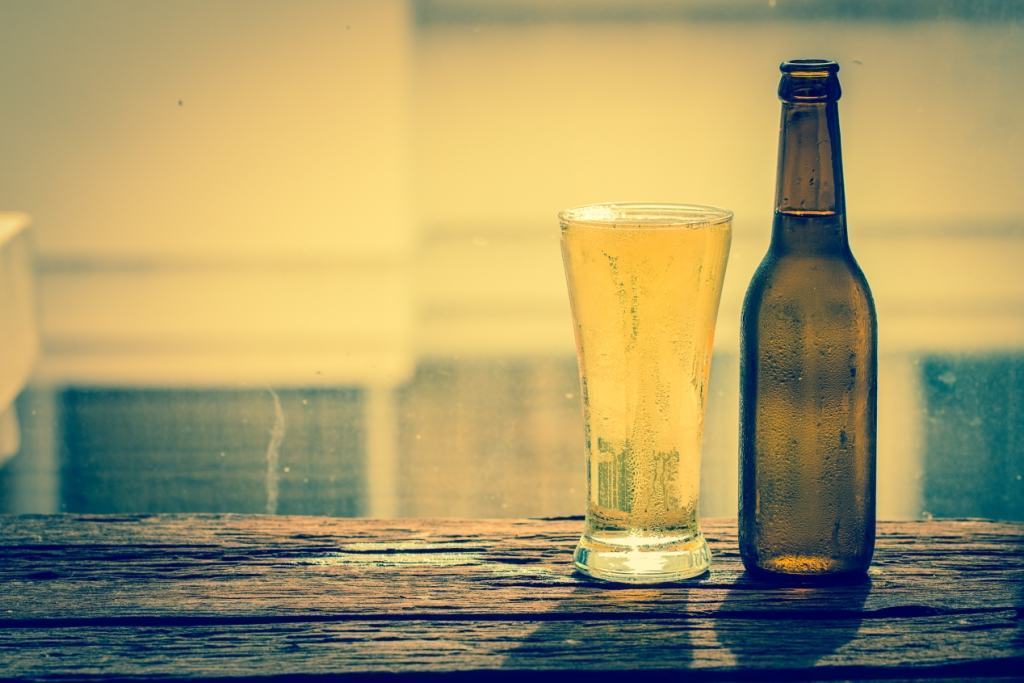 5 דרכים להפסיק לשתות אלכוהול שוב
