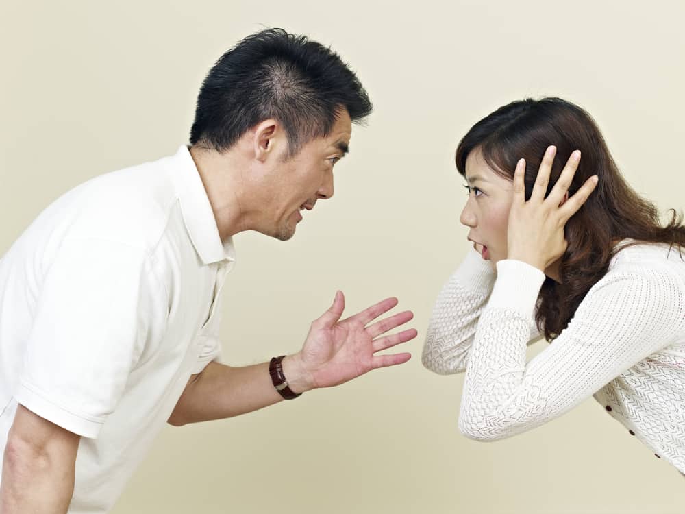 8 signes que vous vivez de la violence émotionnelle dans votre relation