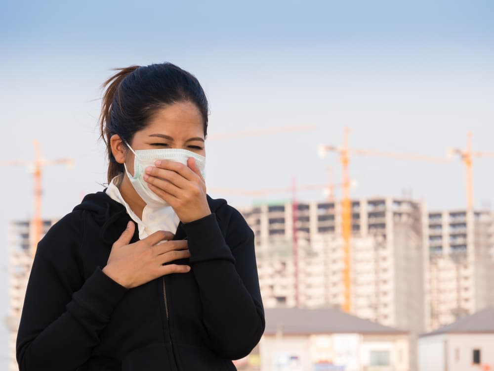 Dangers de l'inhalation de poussière pour la santé respiratoire