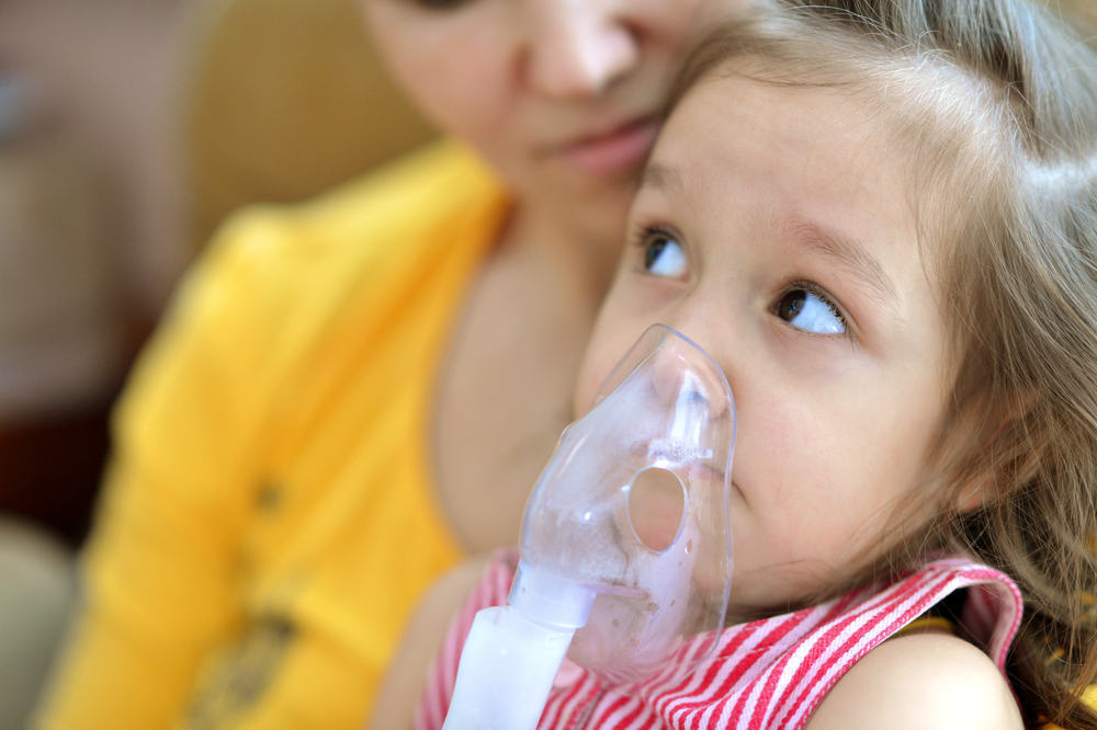 Liste de questions lors de la vérification de l'asthme chez les enfants chez le médecin, aide à comprendre l'état de votre tout-petit