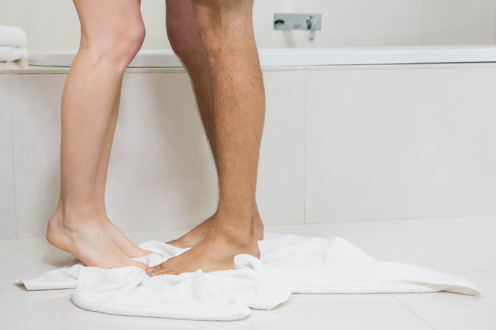 5 savjeta za uživanje u vođenju ljubavi pod tušem u kupaonici