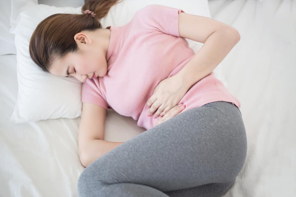 집에서 자궁내막증 증상을 극복하는 4가지 자연적인 방법