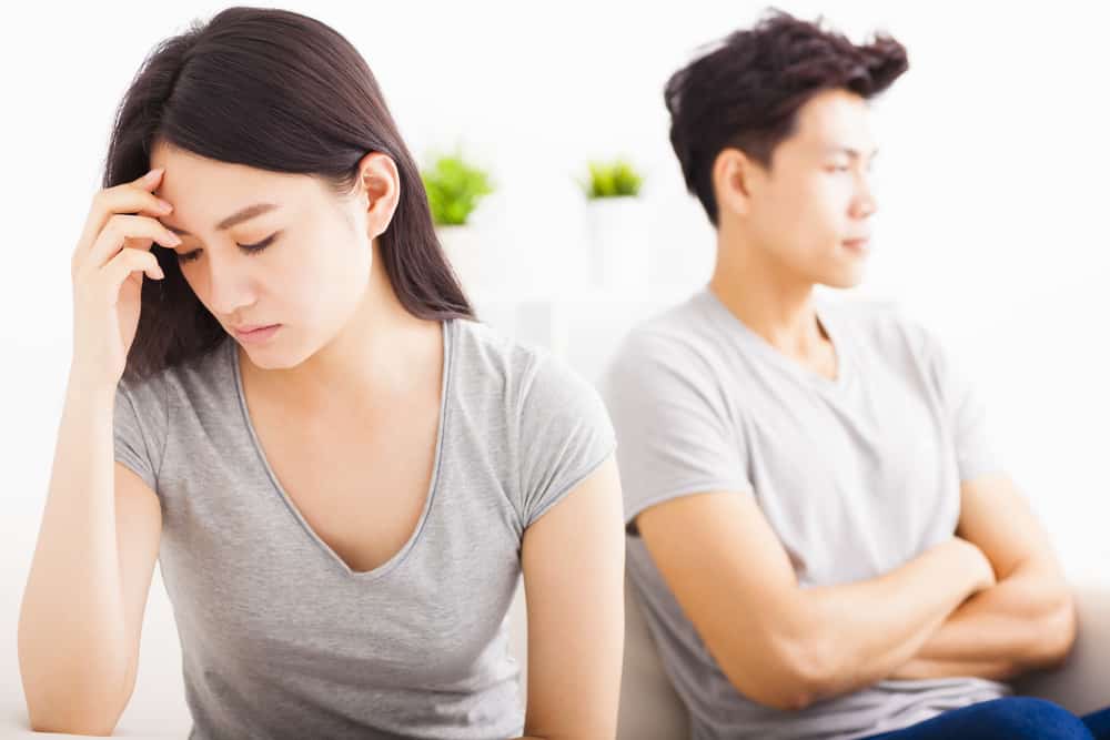 5 signes et caractéristiques de votre partenaire qui ne vous aime plus