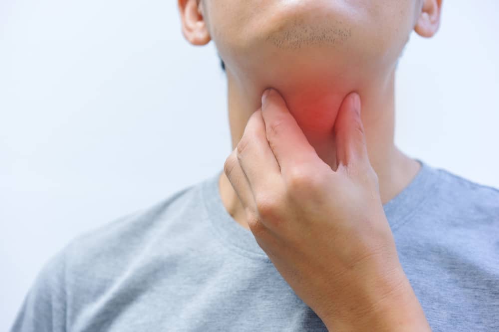 Peel off Hashimoto Disease, une maladie qui attaque la glande thyroïde