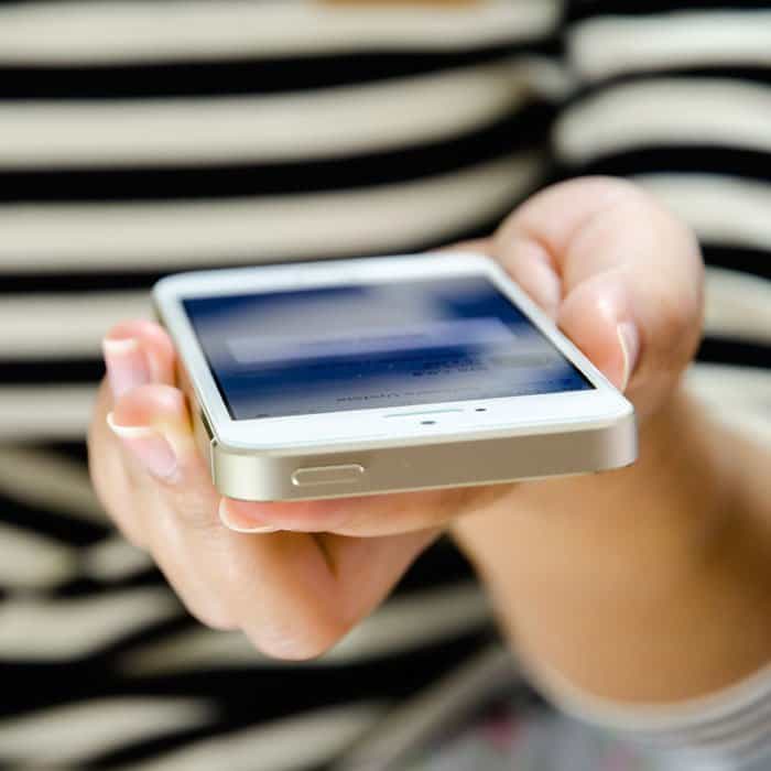 4 stvari koje se događaju tijelu nakon predugog gledanja u ekran pametnog telefona