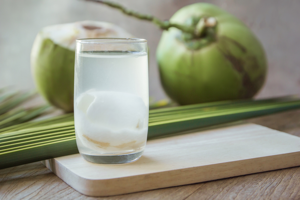 Har du testat att dricka kokosvatten på morgonen? Dessa är fördelarna för kroppen
