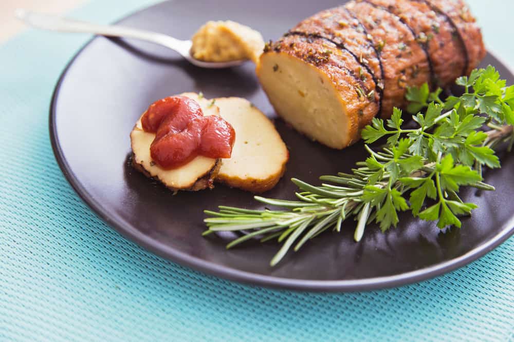 채식주의자가 섭취하는 모조 고기는 건강합니까?