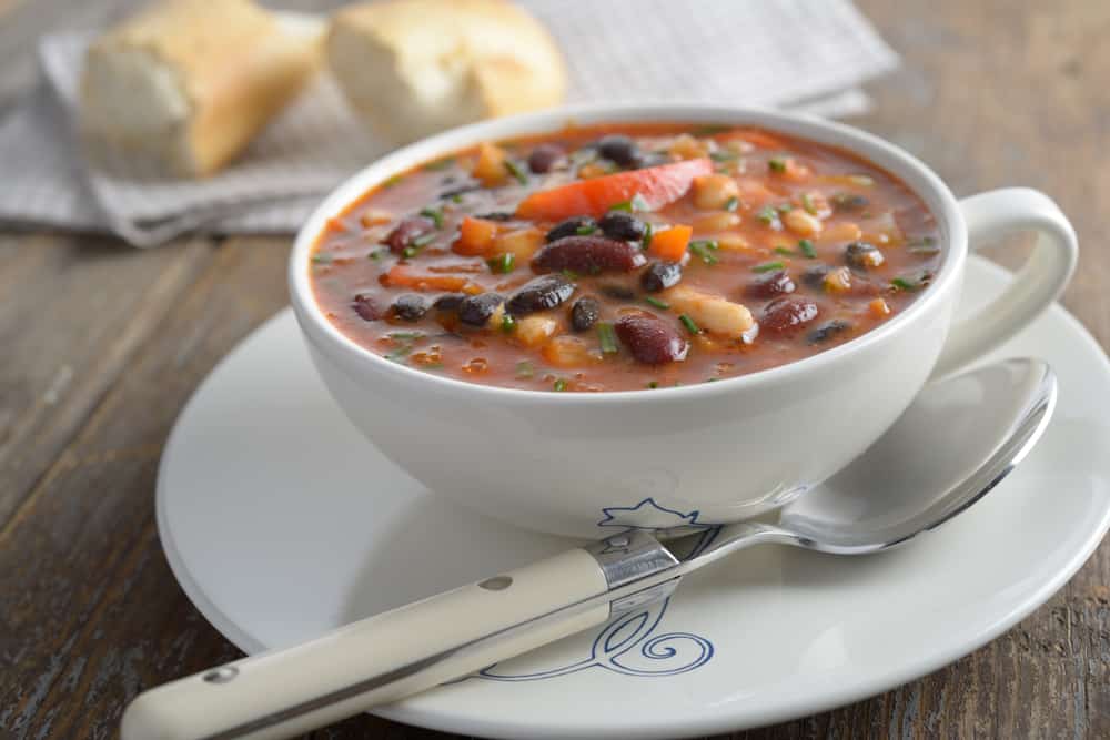 Umorni ste od pileće juhe? Isprobajte ova 4 jedinstvena i zdrava recepta za juhe!