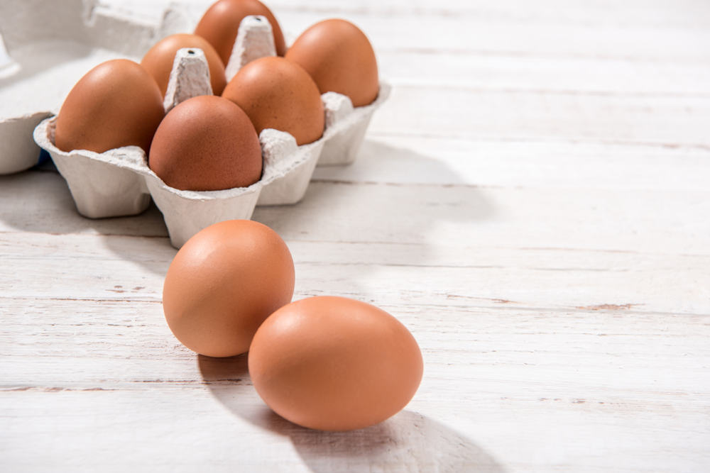 날달걀과 삶은 달걀 중 어느 것이 더 건강합니까?