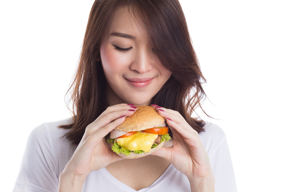 Як їжа в кінцевому підсумку зберігається у вигляді жиру в організмі?