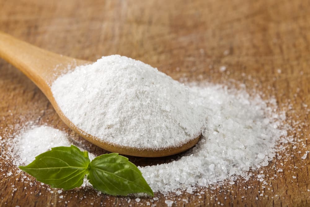 Waarom zoute voedingsmiddelen hoofdpijn kunnen veroorzaken?