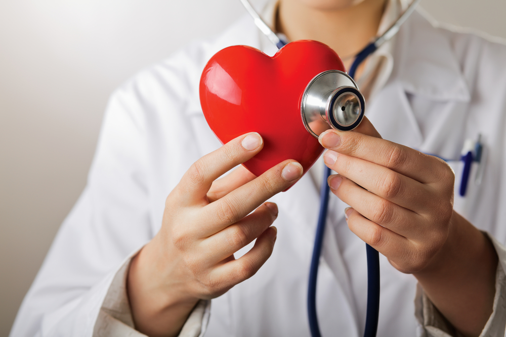 Är det säkert för personer med hjärtsjukdomar att fasta?