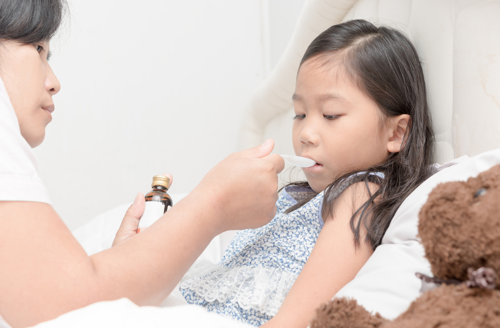 5 vanligaste misstag som föräldrar gör när de ger medicin till barn