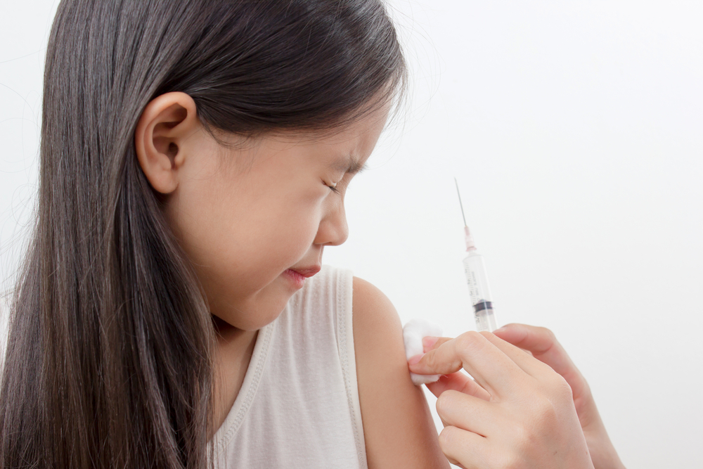 Наскільки важлива вакцинація від менінгіту для дітей? Коли отримати?