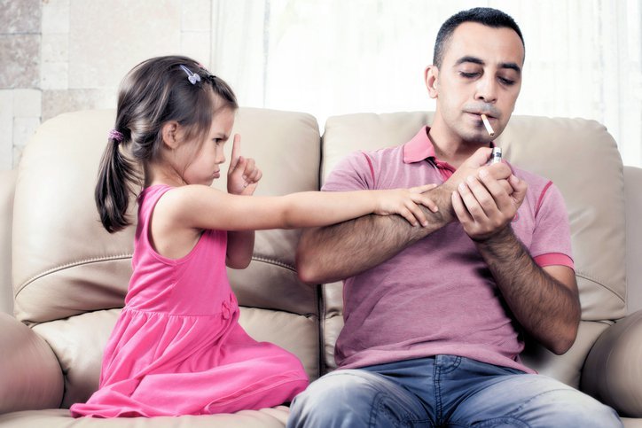 Signes d'empoisonnement à la nicotine de votre enfant