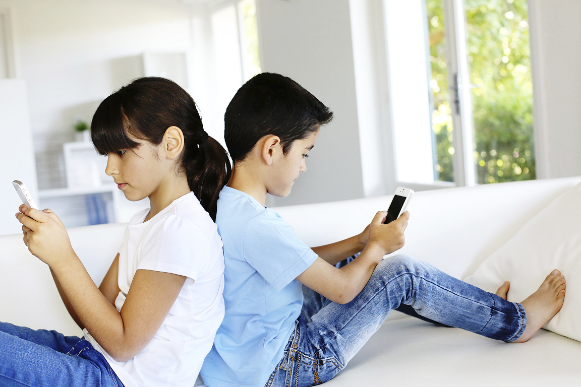 어린이는 몇 살부터 소셜 미디어를 사용할 수 있습니까?