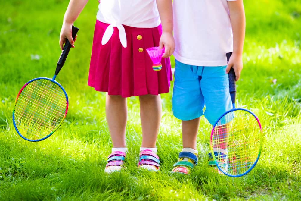 Avantages du badminton pour la santé physique, mentale et sociale des enfants