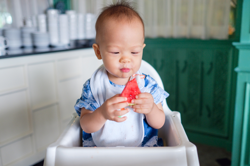 Además de refrescante, aquí hay 5 beneficios de la sandía para bebés