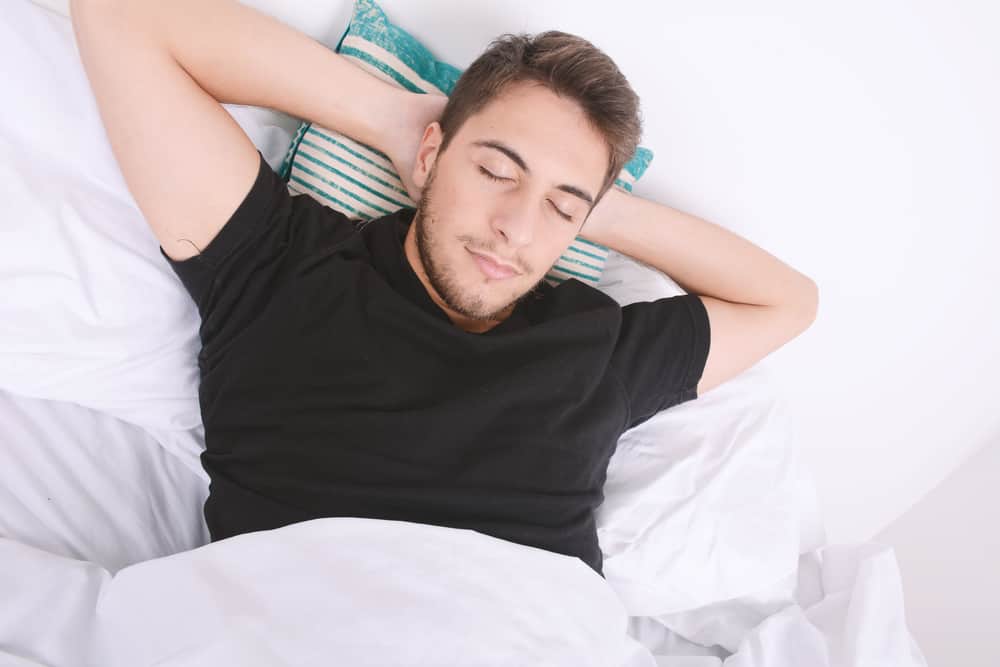 잠자는 동안 전신 마비? 잠자는 동안 신체가 하는 12가지 독특한 행동을 확인하십시오