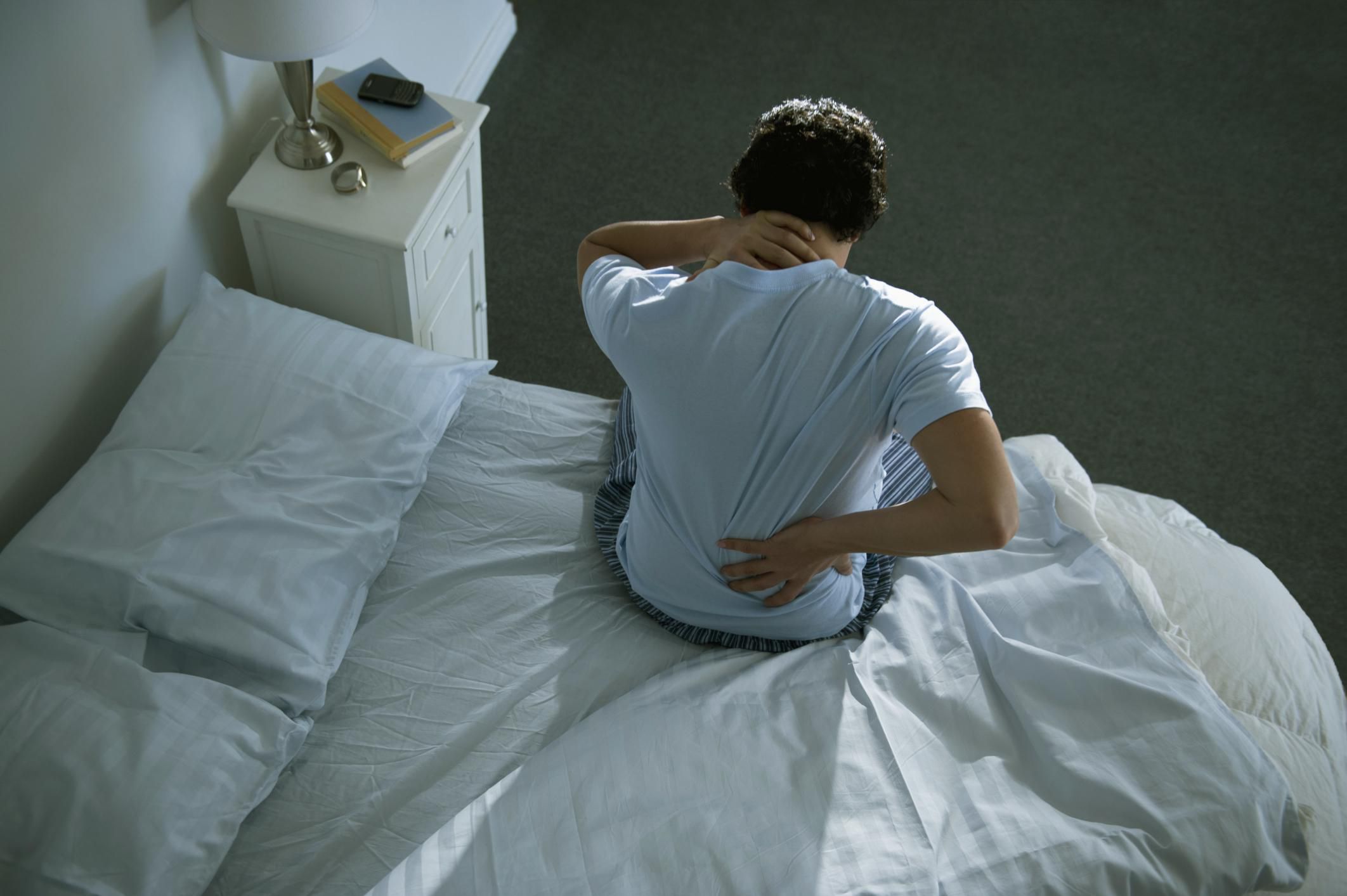 야간 통증이 더 악화되는 이유는 무엇입니까?