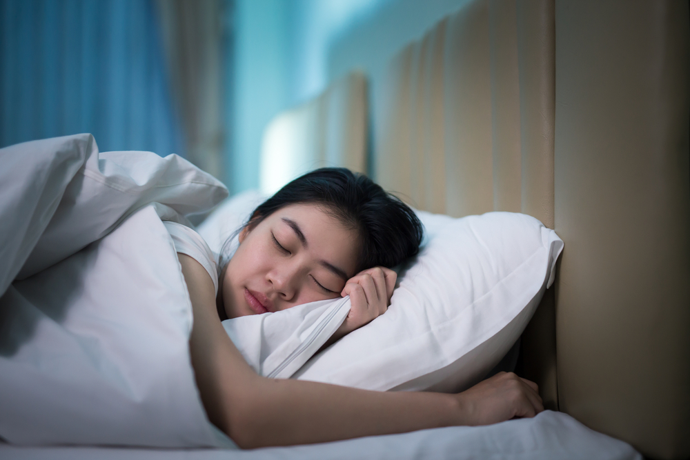 6 greșeli de aranjare a camerei care vă pot îngreuna să dormiți