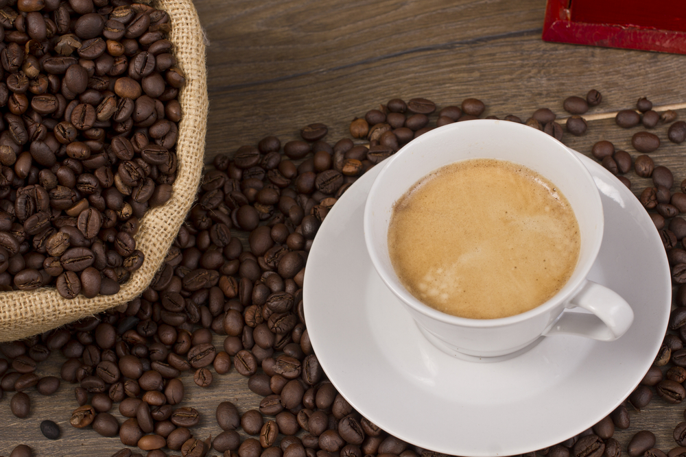 Warum aufgeblähter Magen nach dem Kaffeetrinken?